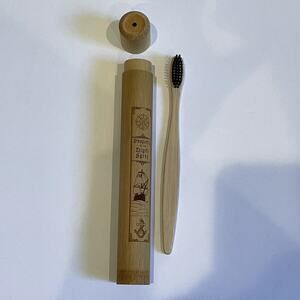 Illumicrate Wooden Toothbrush and Holder A Darker Shade of Magic Night Spire